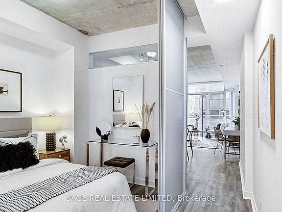 4th image of 127 Queen St E Unit 208