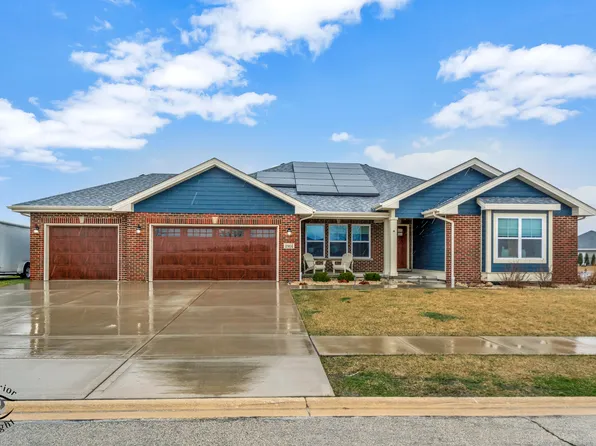 1901 Falcon Dr, Manteno, IL 60950