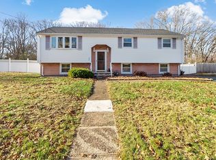 280 Cross St, Stoughton, MA 02072