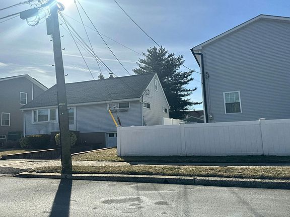 4th image of 6 Lasalle Ave