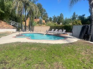 1439 Pochard Cir, Corona, CA 92882