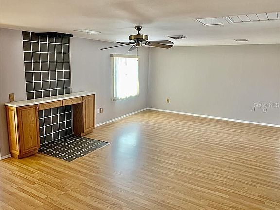 5th image of 780 Tuxford Dr