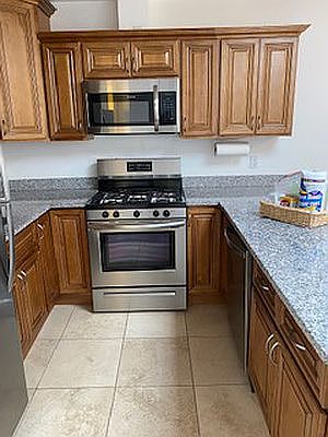 2nd image of 272 New York Ave Floor 4
