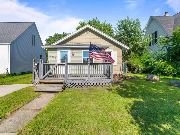 803 Carlton St, Mishawaka, IN 46544