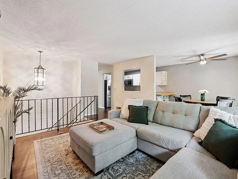 1042 Pontiac Ln #1042 — Photo 27