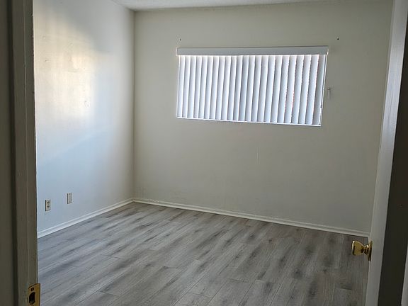 5th image of 826 Gardenia Ave