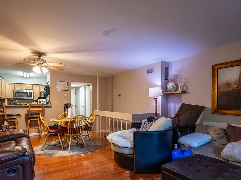 941 N Euclid Ave #121 — Photo 18