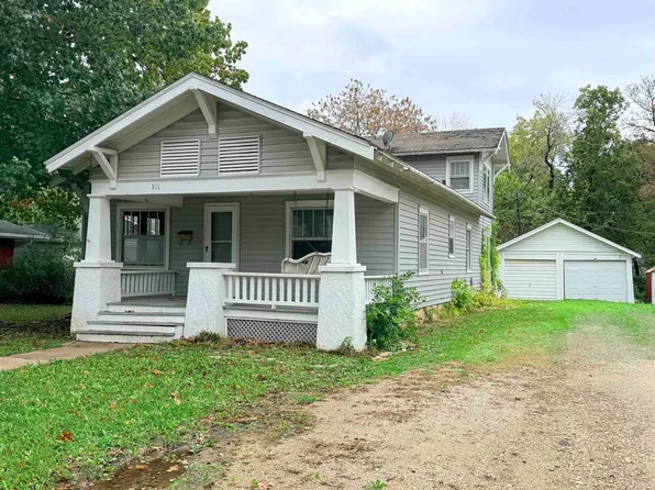 311 N Locust St, Marion, KS 66861