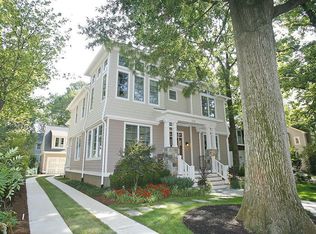 515 N Lincoln St, Arlington, VA 22201
