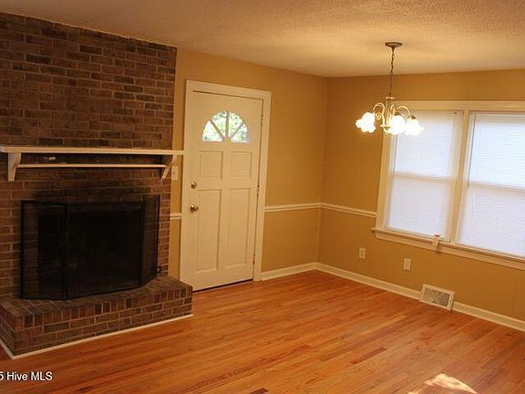 2nd image of 2302 Jefferson Dr