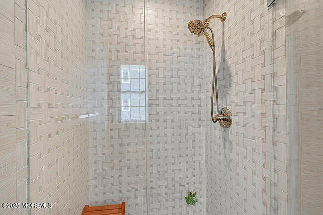 308 Pennsylvania Ave — Photo 11
