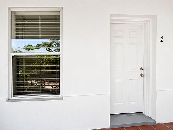 3rd image of 306-314 N Lakeside Ct APT A2