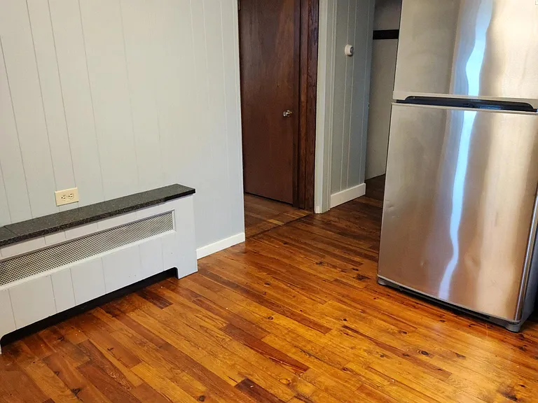 391 Main St #2 — Photo 5
