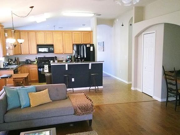 4th image of 10519 Coral Key Ave