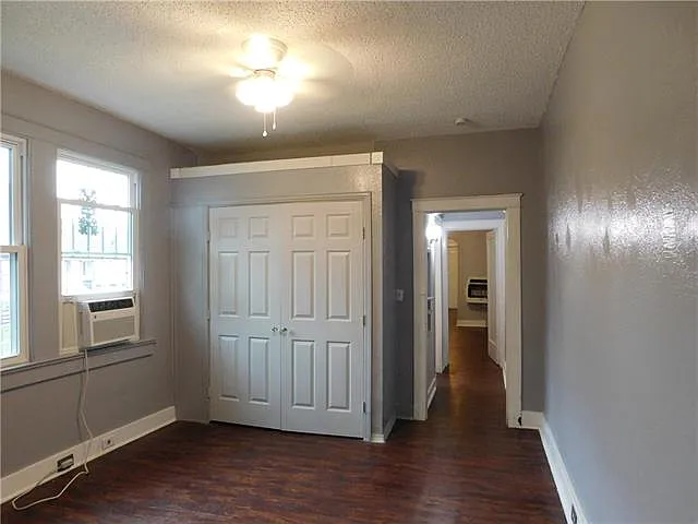 1342 Alvar St — Photo 5