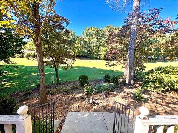 8 Bald Eagle Rd, Lake Wylie, SC 29710