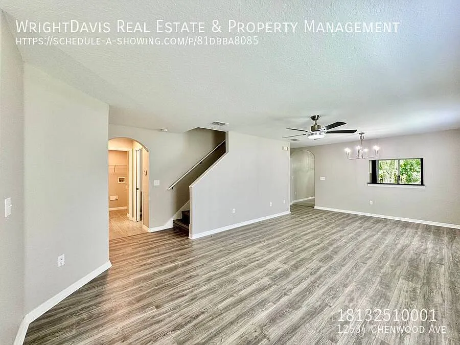 Spacious 5-Bedroom Home in Gated Verandahs — Photo 3