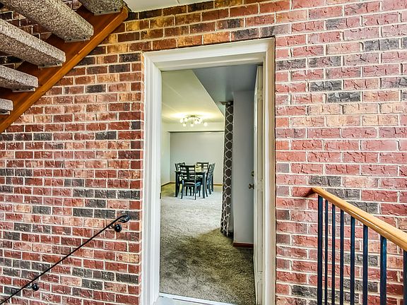 4th image of 8205 Millstone Dr #8-2C