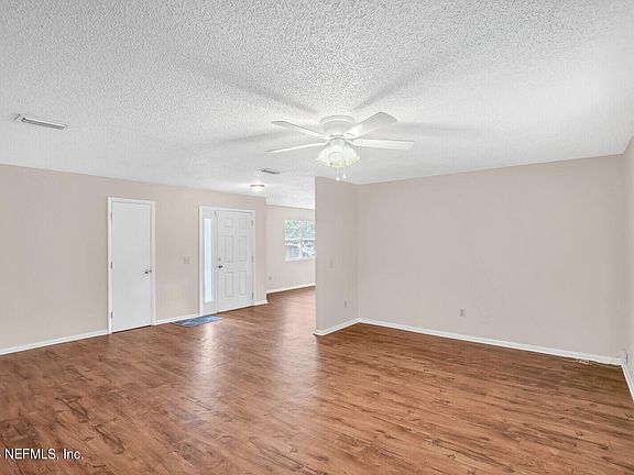 3rd image of 6657 WILSON Boulevard