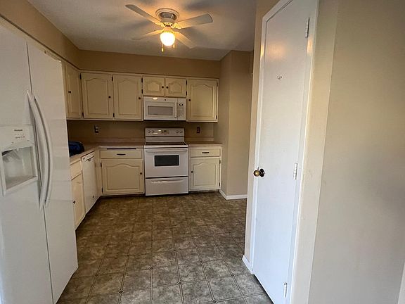 4th image of 8505 S 47th St