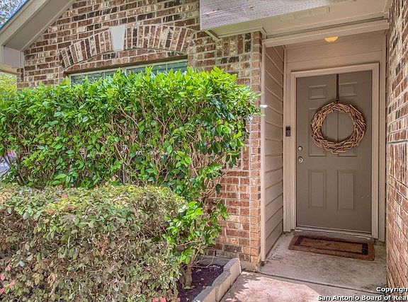 3rd image of 2515 Trinity Ct