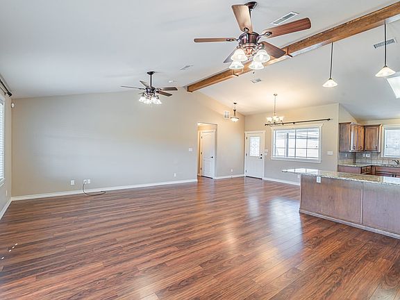 5th image of 4602 Oak Grove Blvd