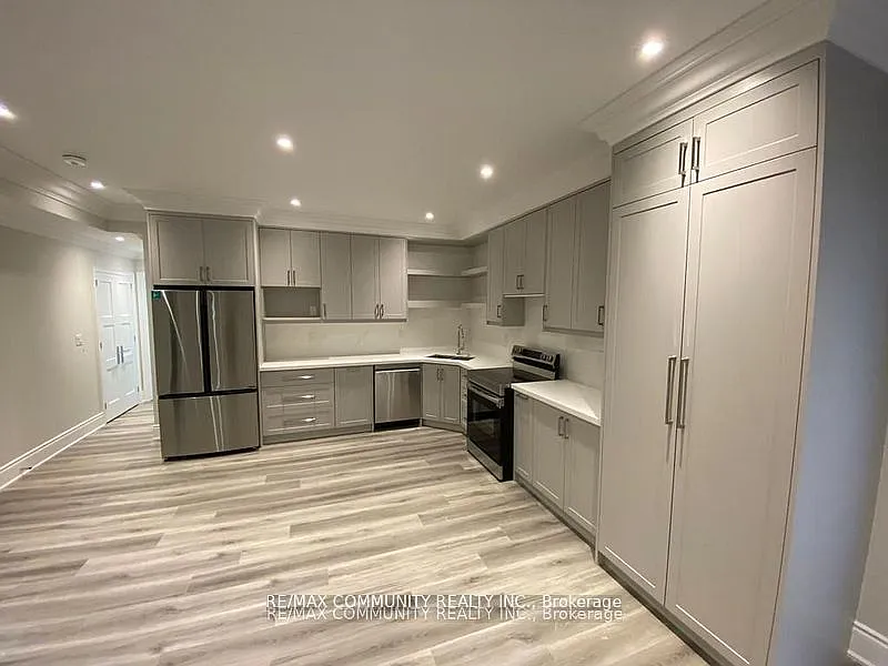 2 bed, $2,200 — Photo 4