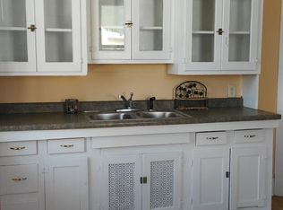 927 W Washington St APT C, Springfield, IL 62702