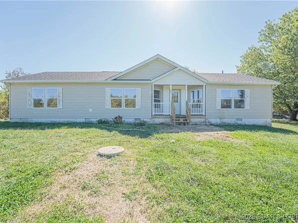 1123 Woodland Dr, Eldon, MO 65026