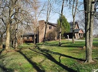 2624 Rustling Brook Ln, Beavercreek, OH 45434