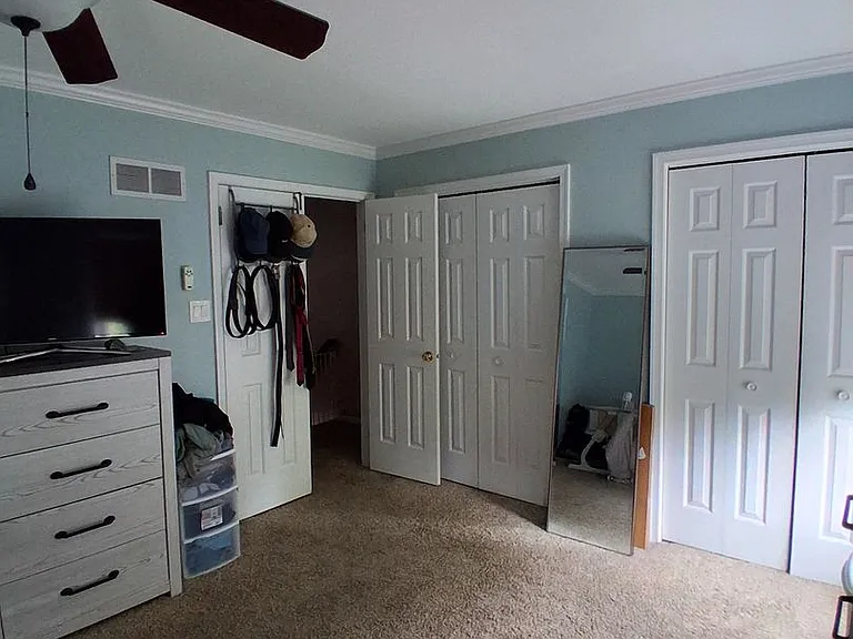 660 Longwood Rd — Photo 12