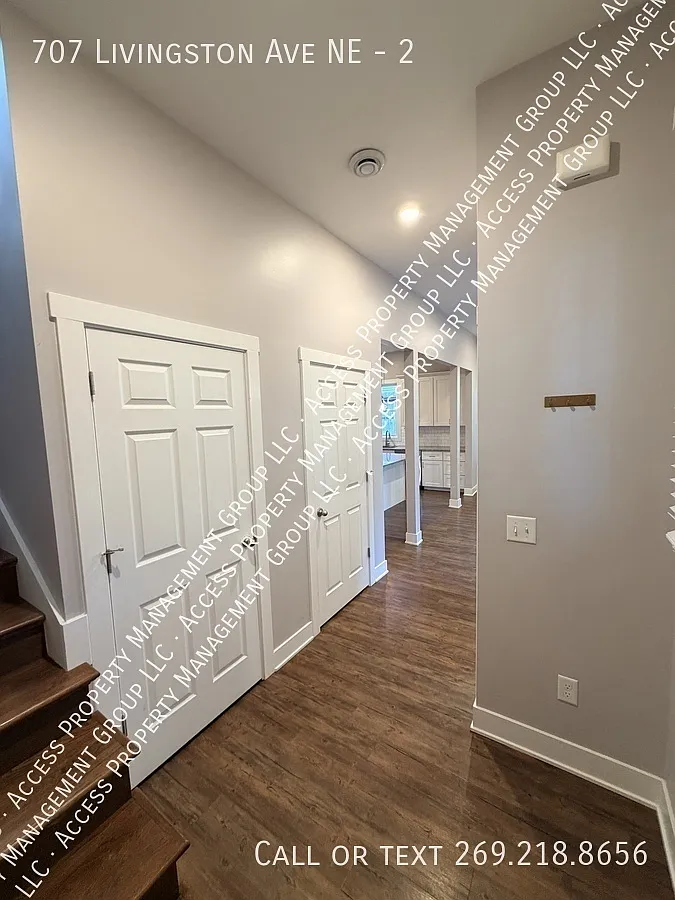 Belknap Lookout Area 4 Bed 2 Bathroom Almost New — Photo 4