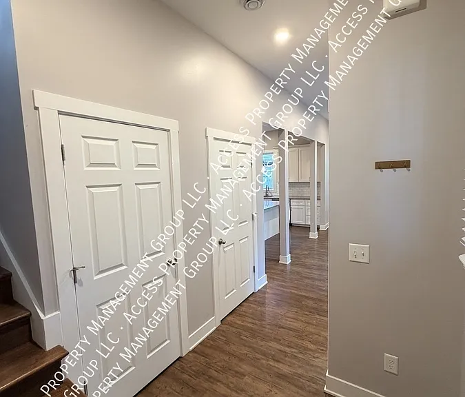 707 Livingston Ave NE #2 — Photo 4