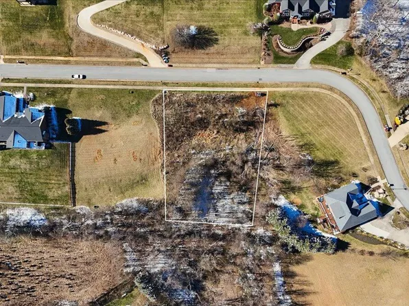 119 Simmons Rdg, Johnson City, TN 37604