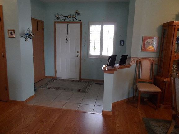 3rd image of 13002 Summerview Dr