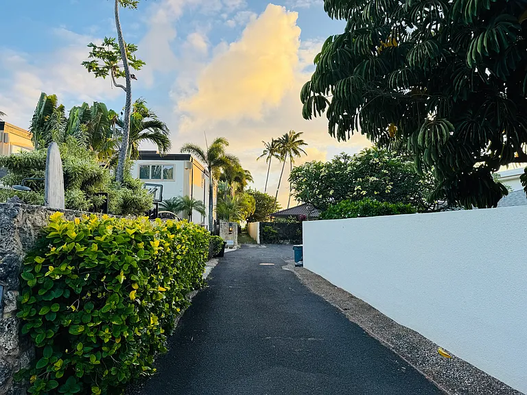 211 Portlock Rd — Photo 41