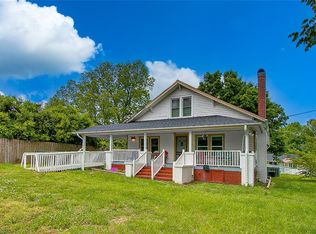 121 E Raleigh Ave, Liberty, NC 27298