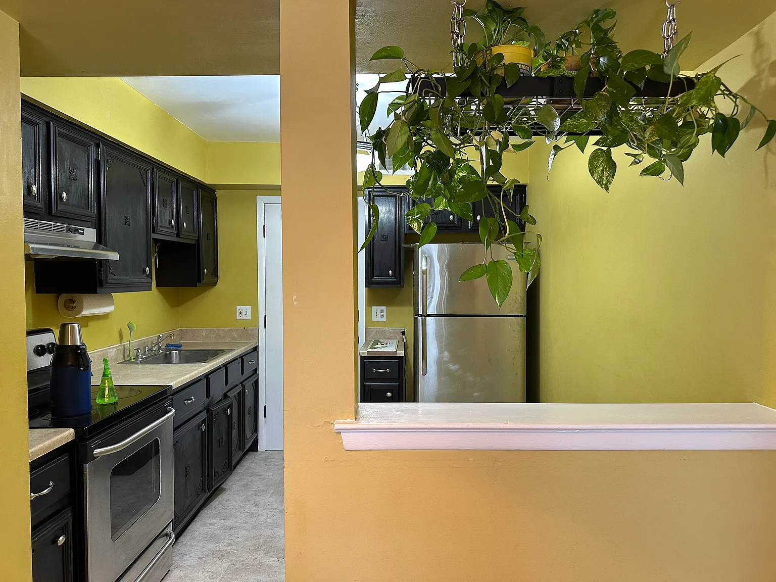 3 bed, 1.5 bath, 1487 sqft, $1,900 — Photo 4