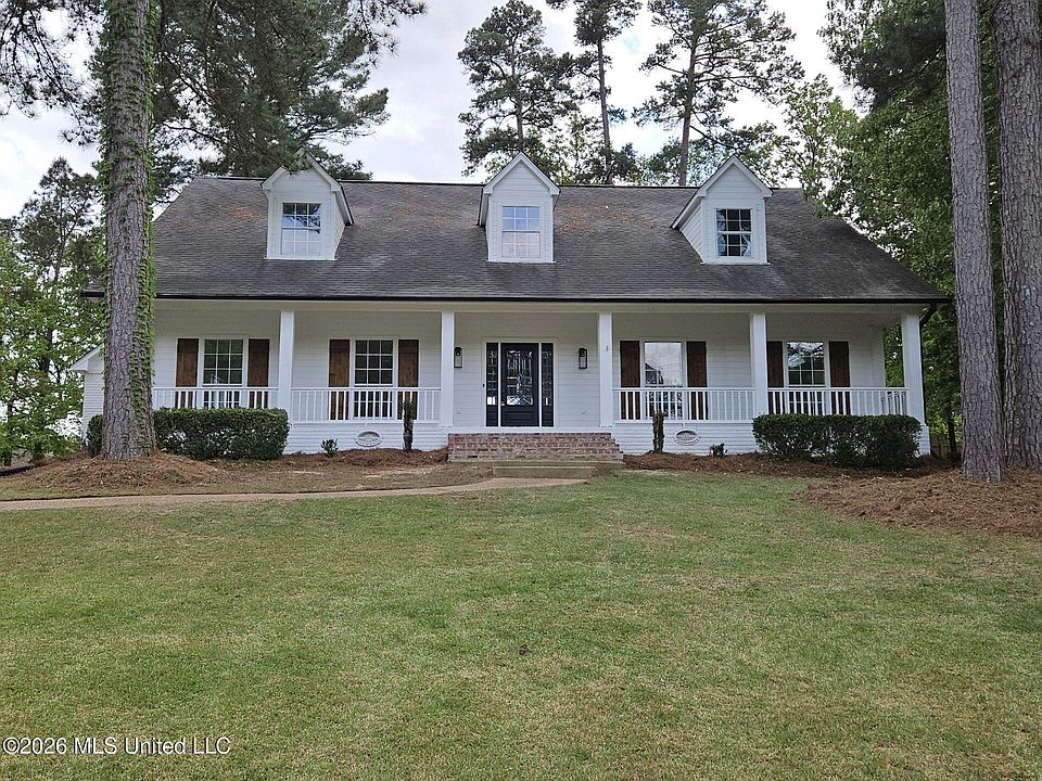 1st image of 148 Bridlewood Dr