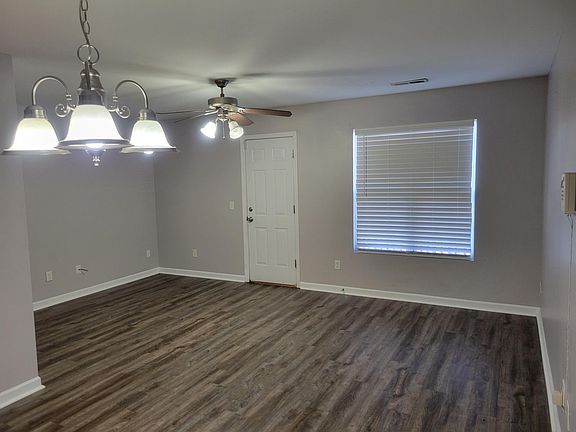 4th image of 9061 Haileys Pond Dr