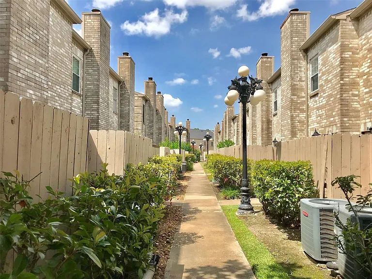 3000 Holly Hall St #3000 — Photo 15