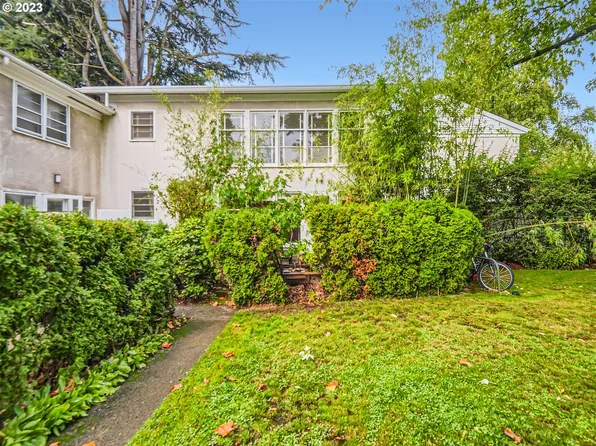 6805 NE Broadway St, Portland, OR 97213