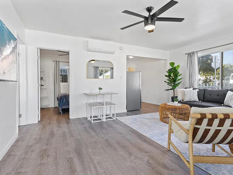 1017 Hornblend St — Photo 9