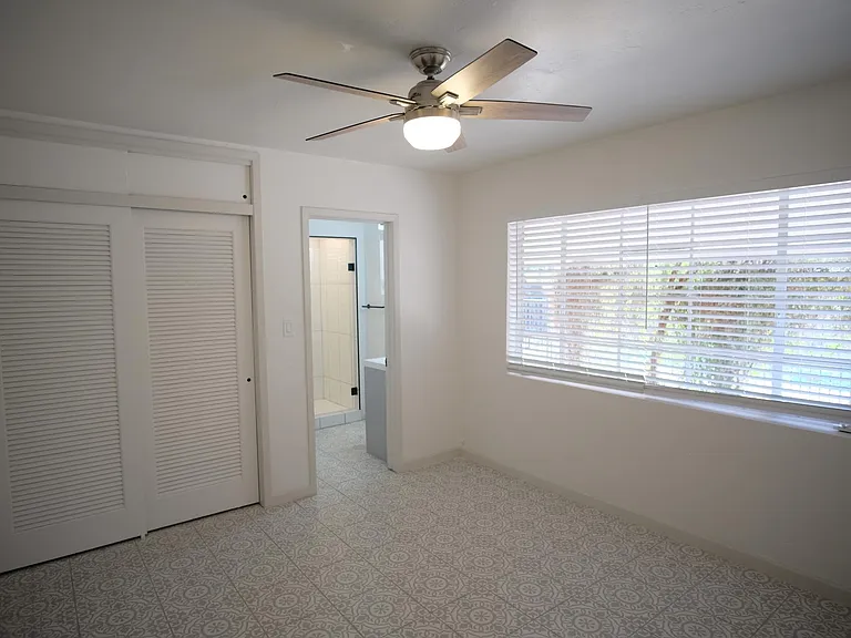 2743 N Park Ave — Photo 12