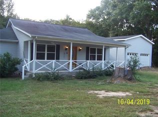 5231 William Martin Rd, Great Falls, SC 29055