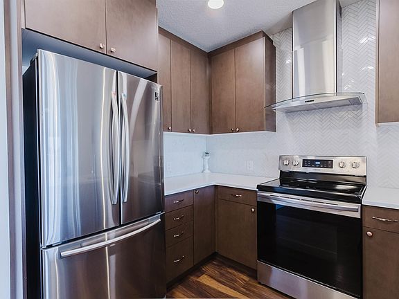 4th image of 1316 Windermere Way SW #205