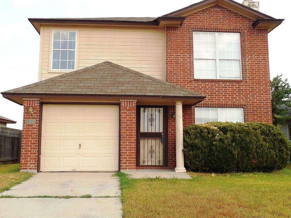 1st image of 2406 Tracey Ann Ln