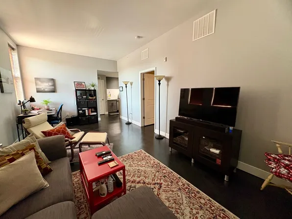 Lancaster Ironworks Apartments, 560 S Prince St Ste 201, Lancaster, PA 17603