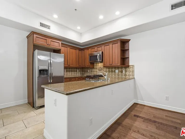 10913 Whipple St #105 — Photo 9