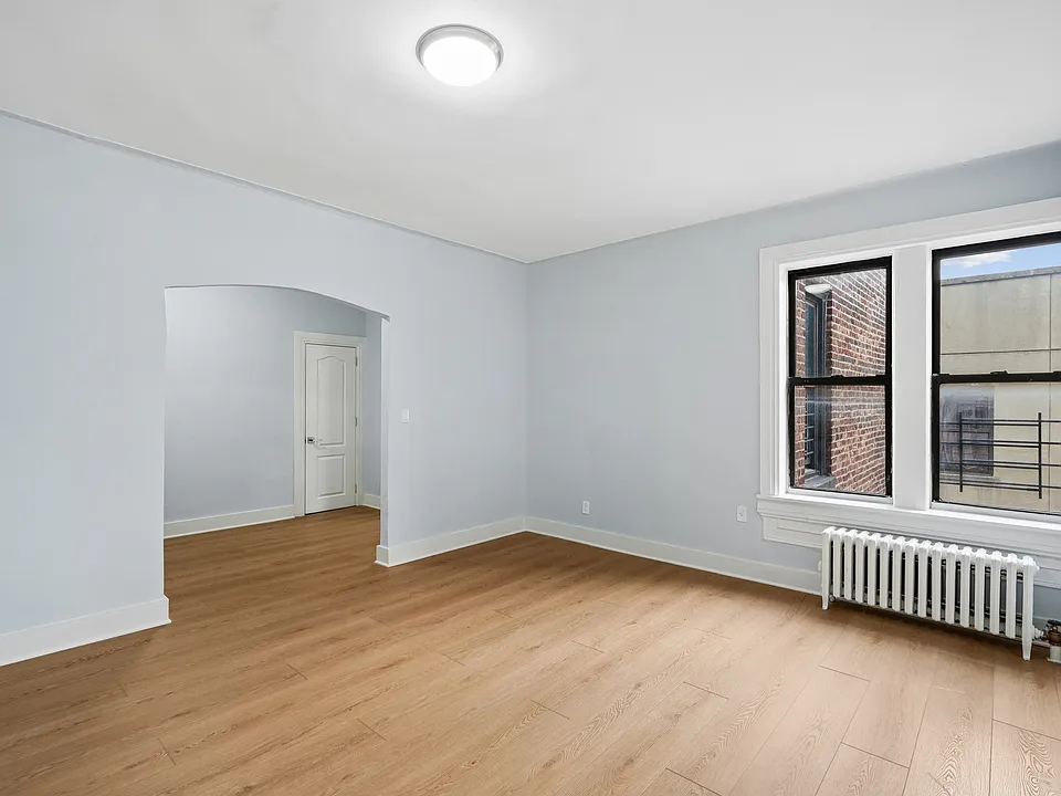 930 Ogden Ave #63